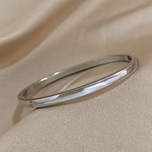 Load image into Gallery viewer, Smooth Stainless Steel Bangle