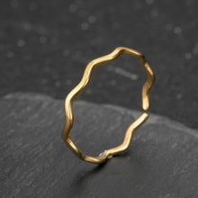 Load image into Gallery viewer, ZIGGY LUXE RING
