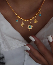 Load image into Gallery viewer, Green Stone Pendant Necklace and Bracelet
