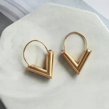 Load image into Gallery viewer, TOOTSIE LUXE EARRINGS
