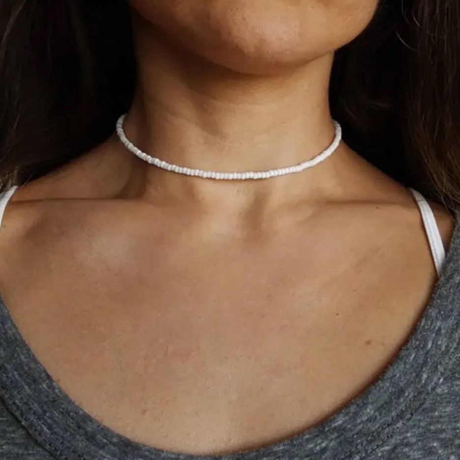 WHITE BEAD NECKLACE