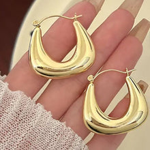 Load image into Gallery viewer, DAISY LUXE EARRINGS
