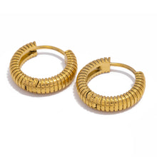 Load image into Gallery viewer, Ribbed Hoop Earrings
