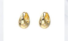 Load image into Gallery viewer, Smooth Star Zircon Hoop Earrings
