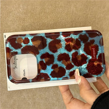 Load image into Gallery viewer, Fashion Smudge Leopard Print Soft Phone Case For iPhone
