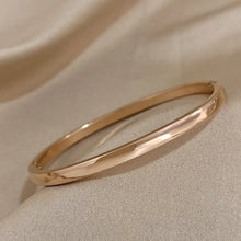 Load image into Gallery viewer, Smooth Stainless Steel Bangle
