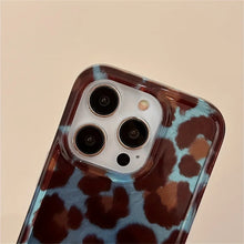 Load image into Gallery viewer, Fashion Smudge Leopard Print Soft Phone Case For iPhone
