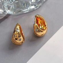 Load image into Gallery viewer, Smooth Star Zircon Hoop Earrings
