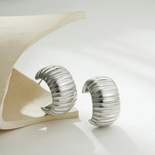 Load image into Gallery viewer, Elegant Chunky Wide Texture Hoop Earring
