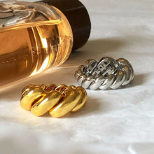 Load image into Gallery viewer, Twist Ring
