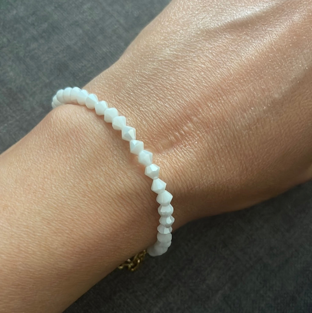 White BEAD Bracelet