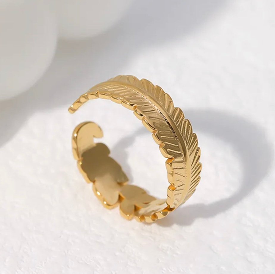 Feather Luxe Ring