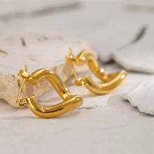 Load image into Gallery viewer, Ellis Luxe Earring
