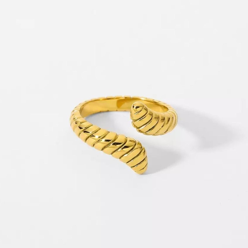 Marissa Luxe Ring