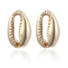 Load image into Gallery viewer, SHELL STUDS LUXE EARRINGS
