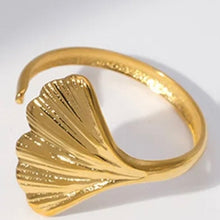 Load image into Gallery viewer, Shell Luxe Ring
