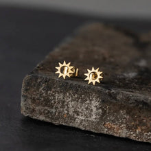 Load image into Gallery viewer, OPEN SUN STUD LUXE EARRINGS
