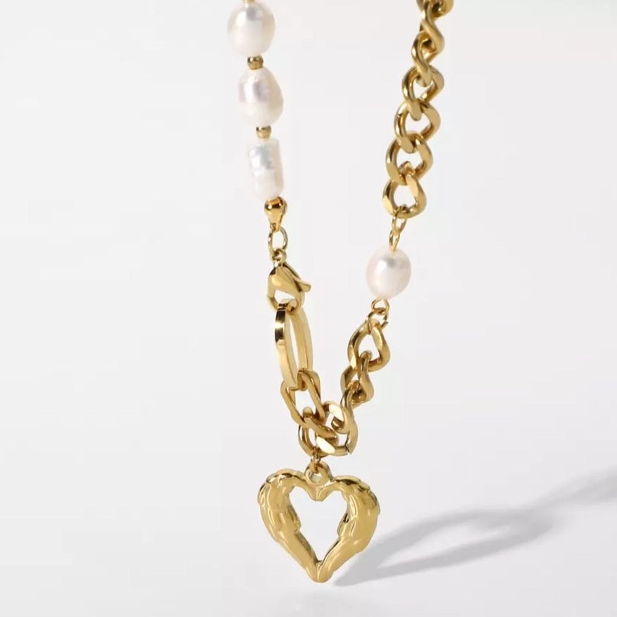 PEARLA LUXE NECKLACE